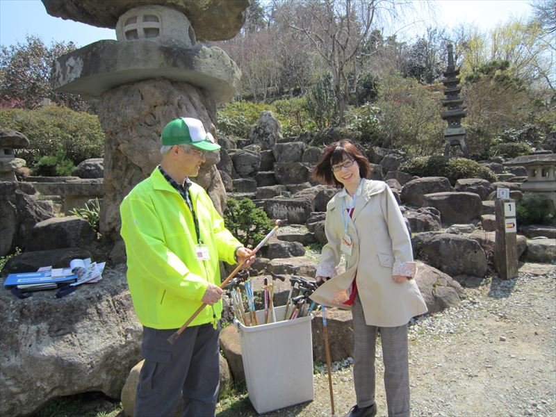 花見山公園内貸出杖