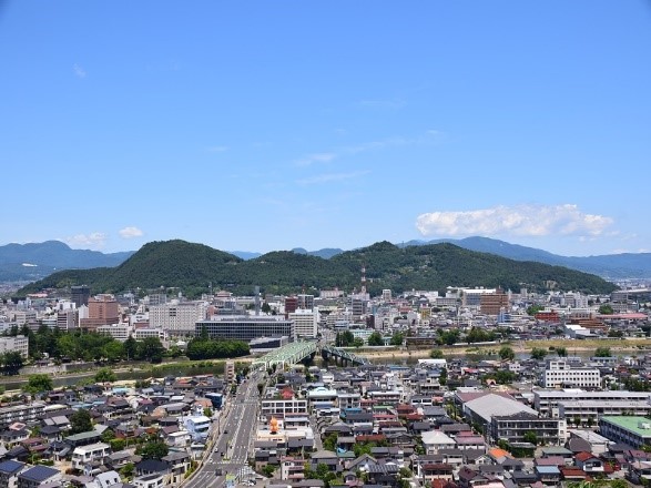 信夫山（しのぶやま）