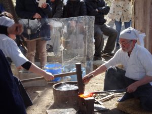 「鍛錬」実演