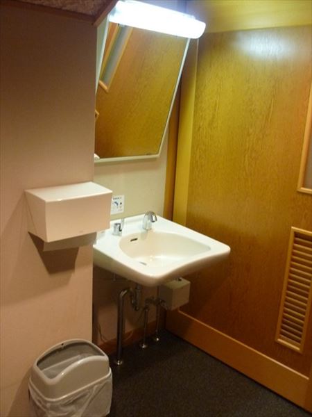 車いす対応トイレ画像2
