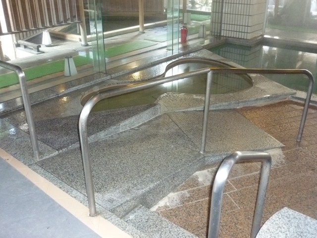浴室の固定スロープ