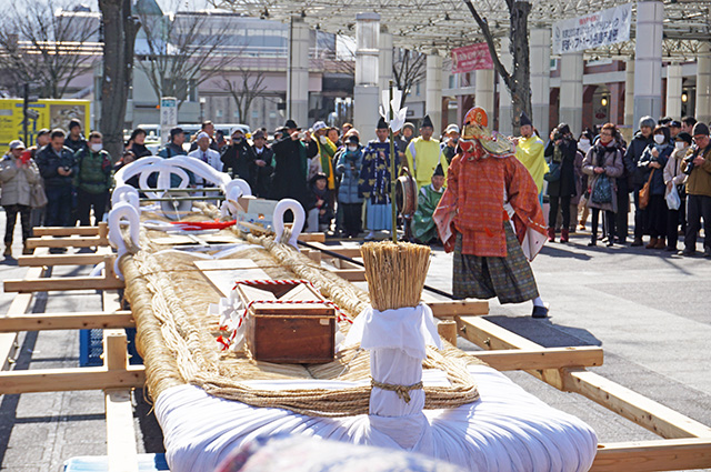 羽黒神社　暁まいり　大わらじ　信夫山