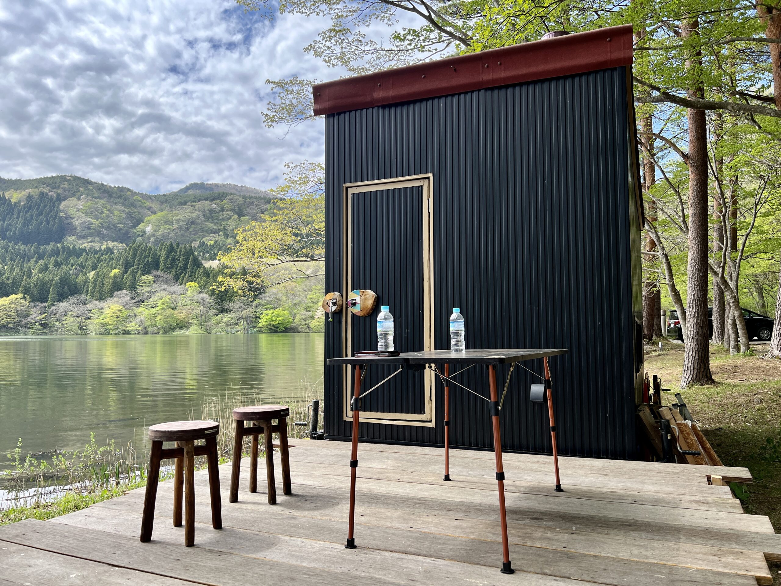 【土湯温泉・女沼】テント&トレーラーの貸切サウナが登場!大自然で「ととのう」体験しませんか?