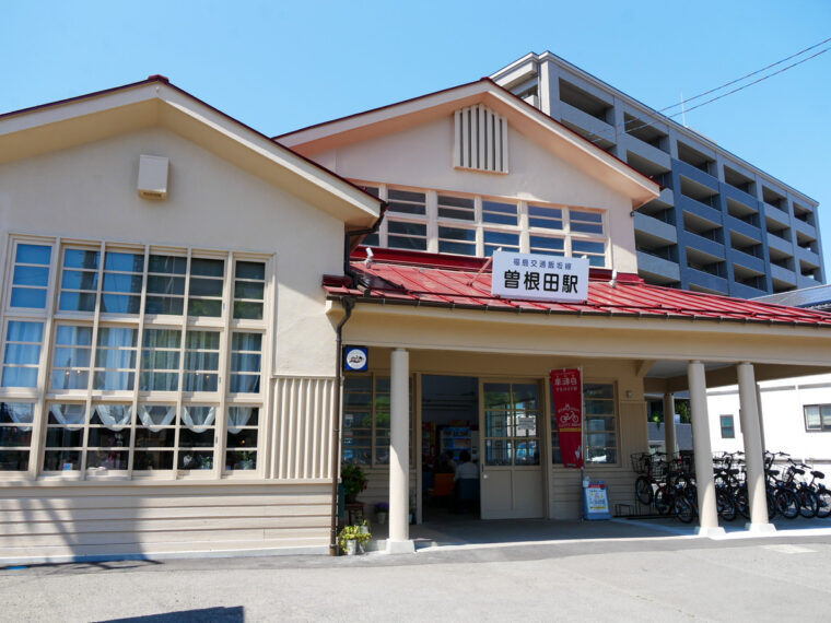 【飯坂線曽根田駅】昭和レトロの駅舎がリニューアルオープン