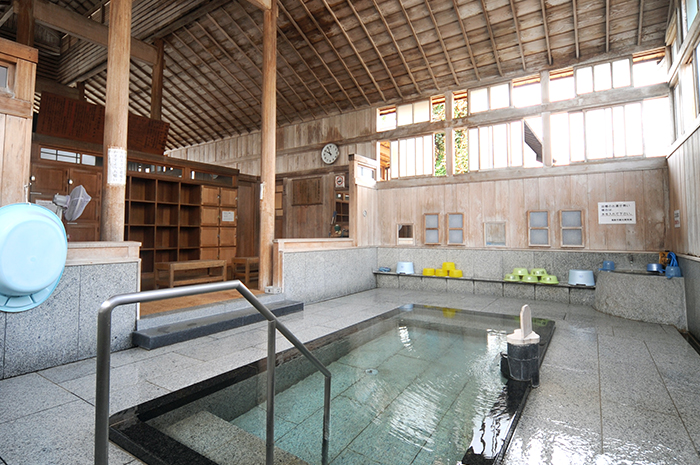 福島市の共同浴場で「湯道」を嗜む