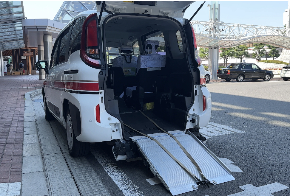 大和タクシーの福祉タクシー車両