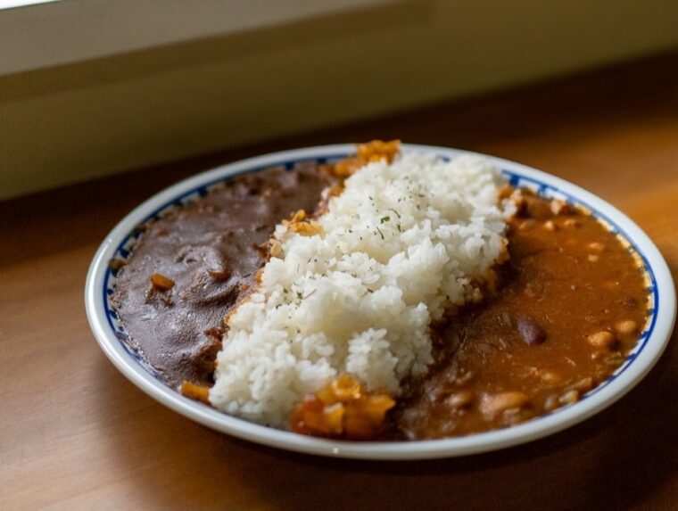 ジビエとビーンズの2種盛りカレー(1,680円)