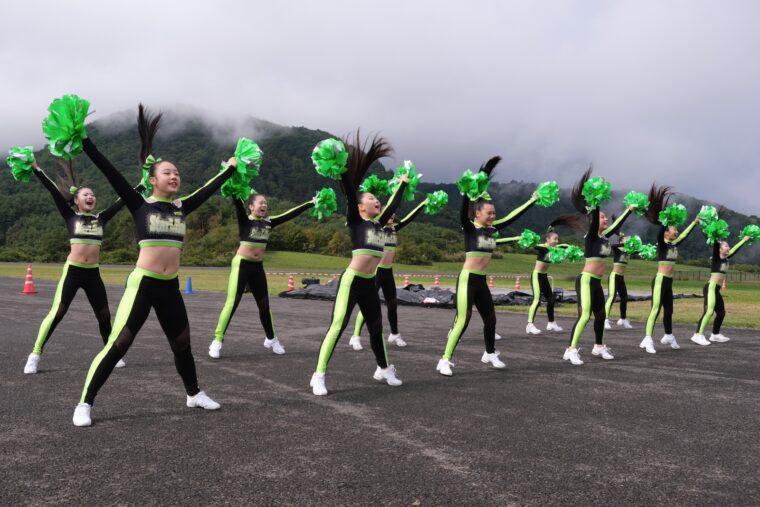 福島スポーツアカデミーの皆さんによるチアダンス