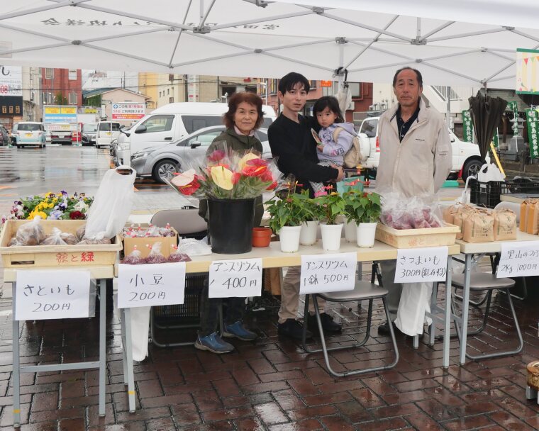 福島駅前軽トラ市