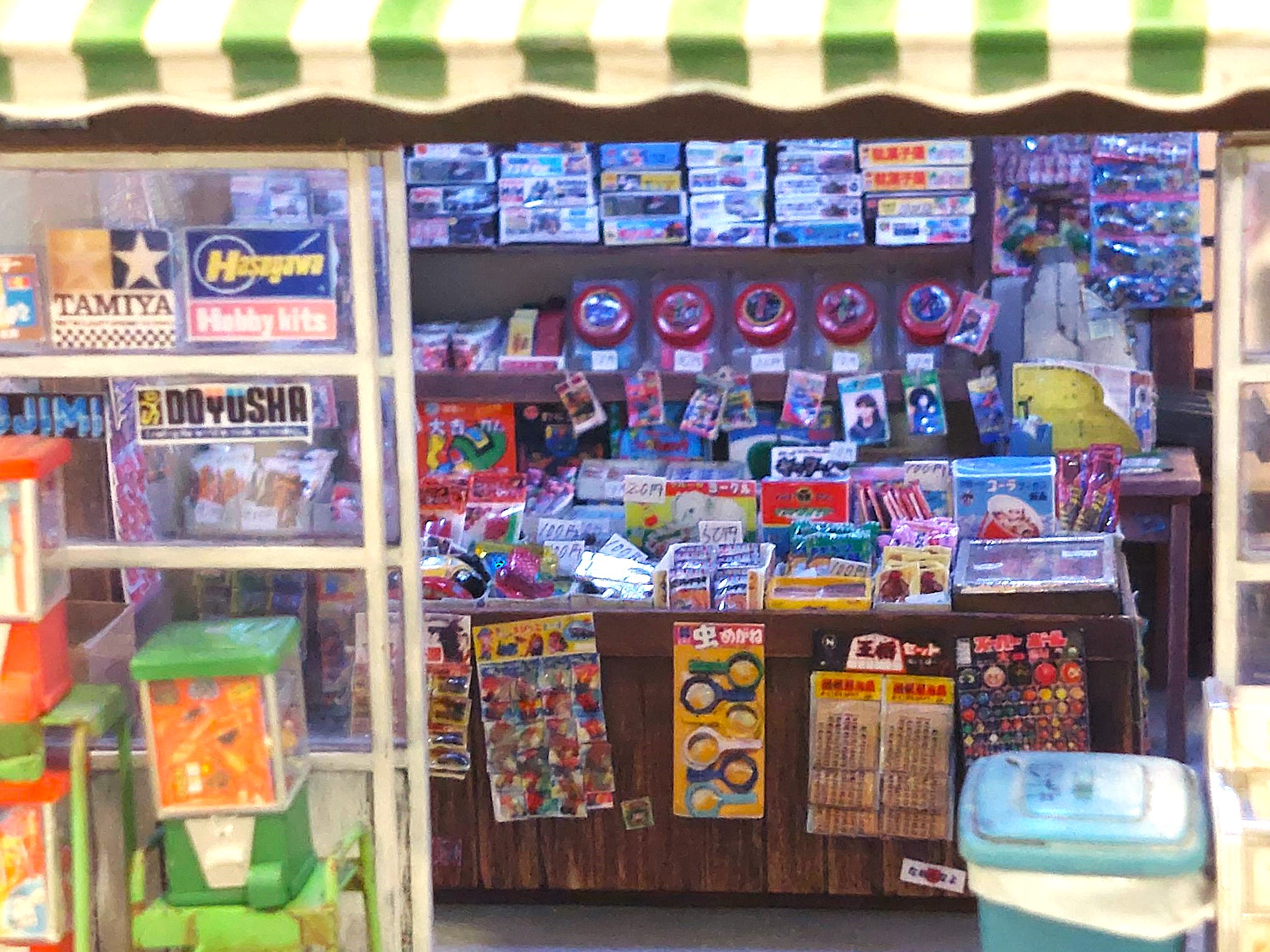 駄菓子屋内部
