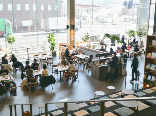 福島市に生まれたみんなの居場所「EV GARDENふくしま」