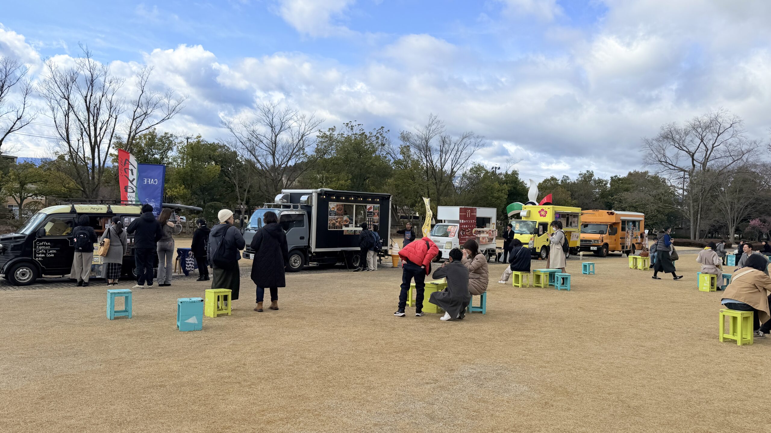 10:30頃の様子。観覧後の人達でどんどん賑わっていきます