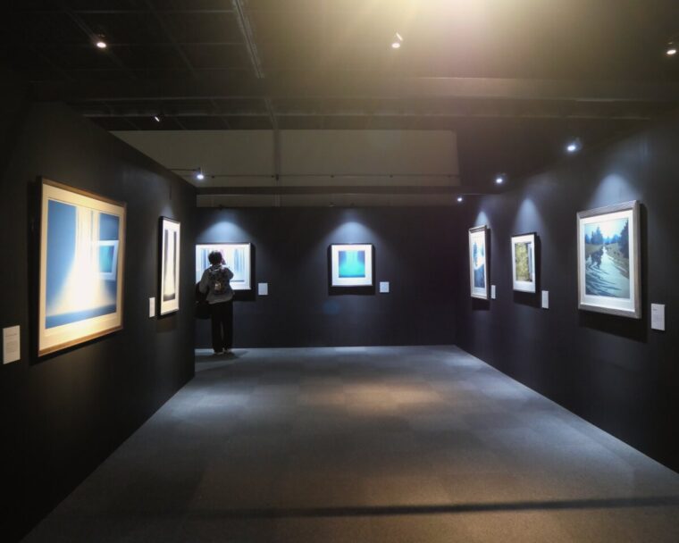 二人の巨匠、東山魁夷と千住博展