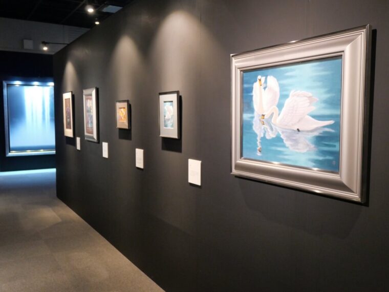 二人の巨匠、東山魁夷と千住博展