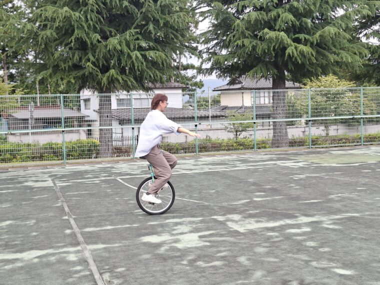 一輪車用トレーニングコート