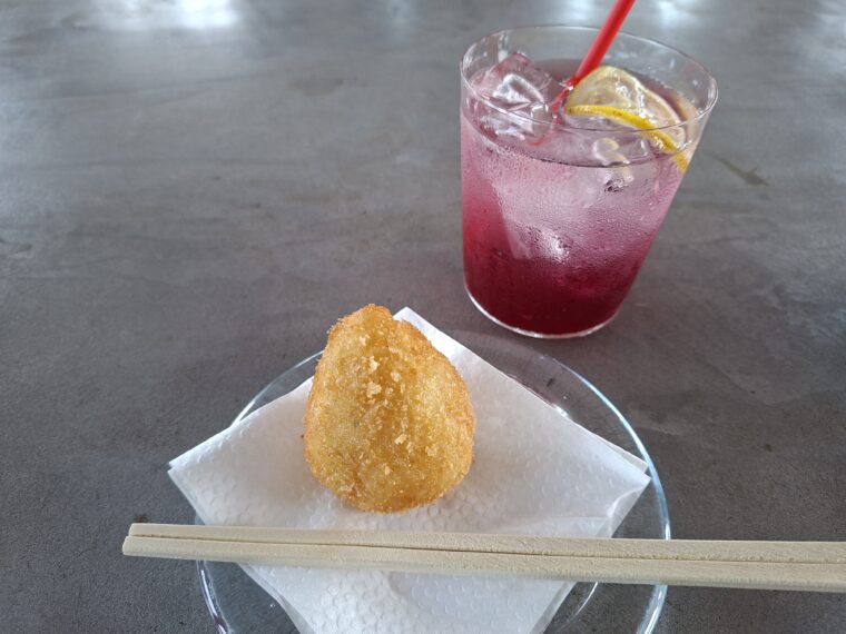 赤紫蘇と檸檬のソーダ・コシーニャ