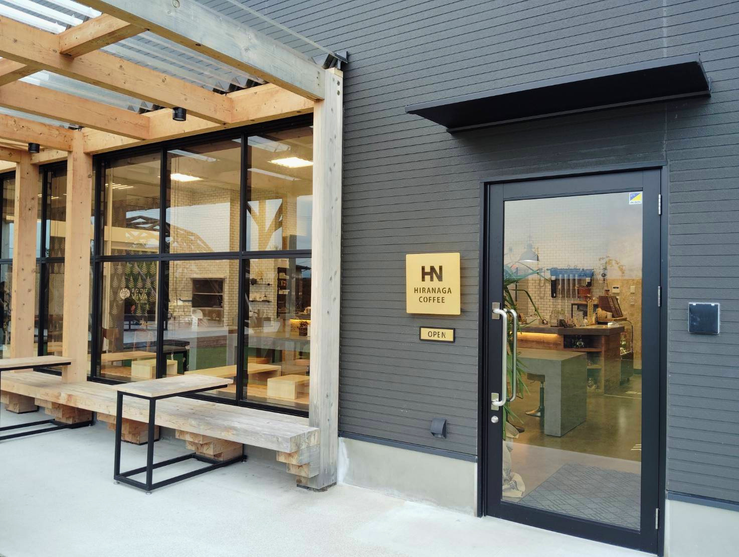 「ICHII’S ロシナンテ MARKET 桑折店」内にあるHN HIRANAGA COFFEE
